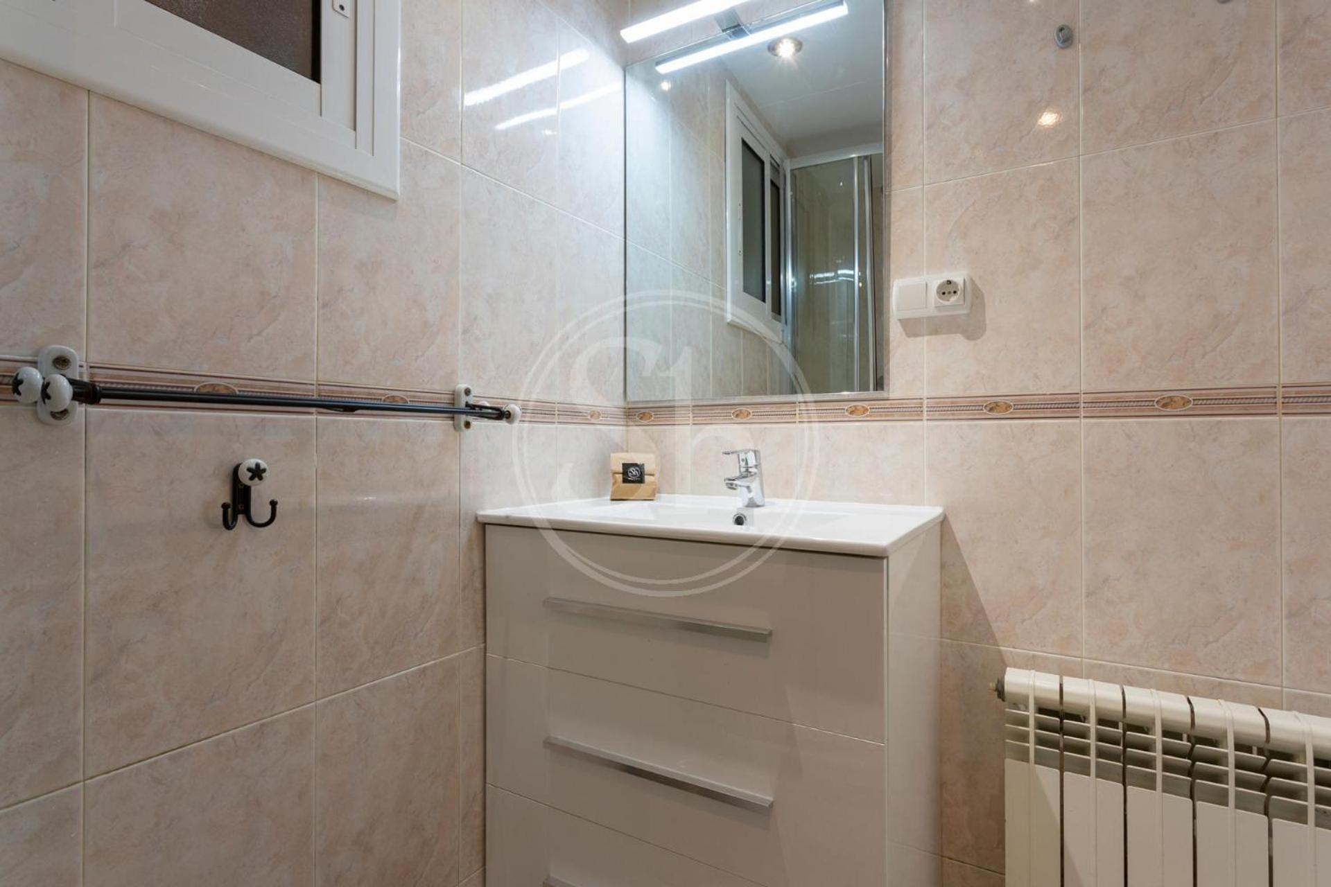 Practico Apartamento Cerca De Estacion De Sants Барселона Экстерьер фото