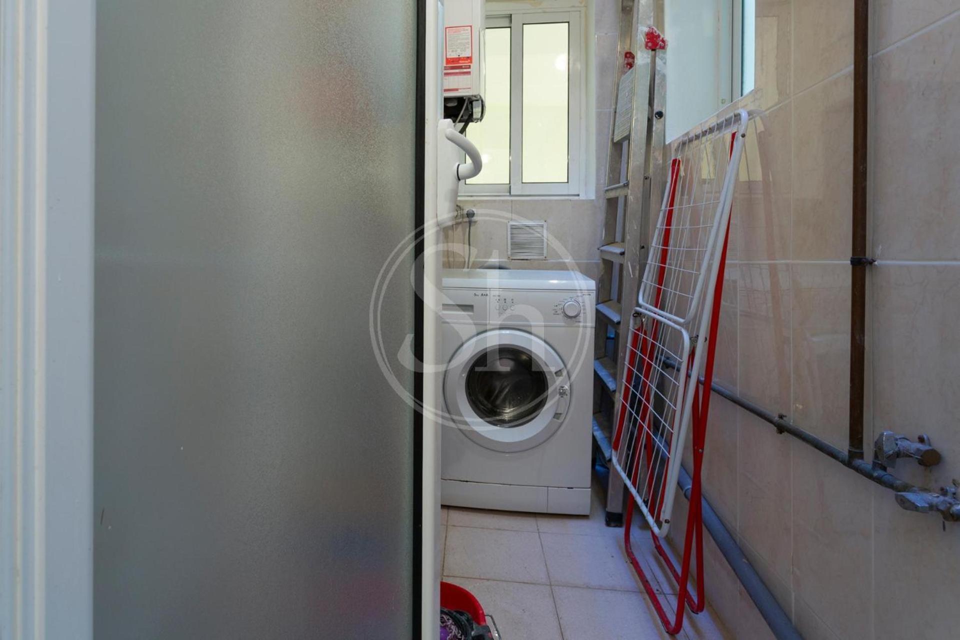 Practico Apartamento Cerca De Estacion De Sants Барселона Экстерьер фото