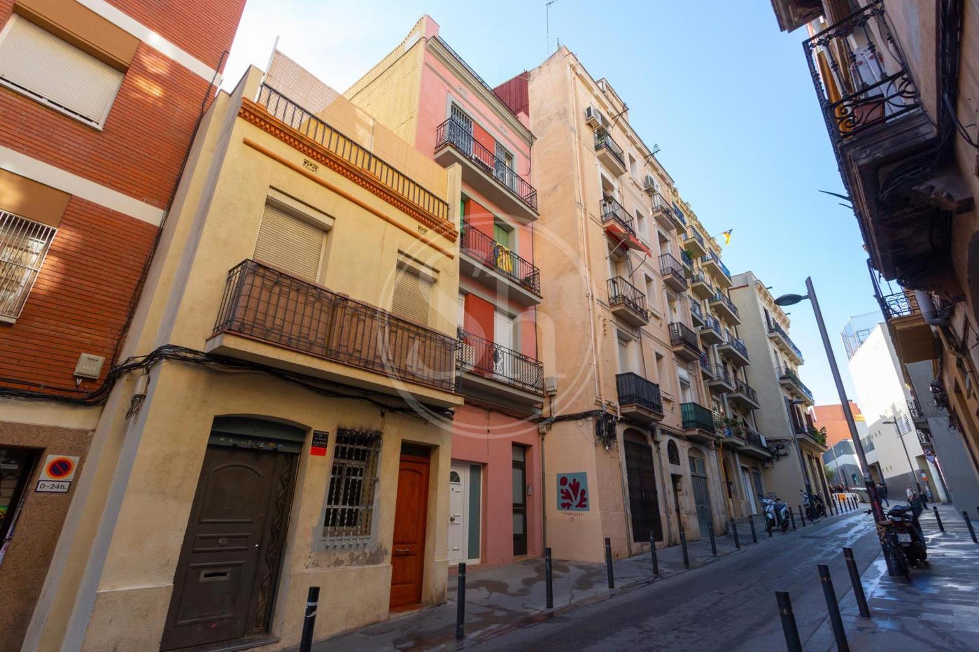 Practico Apartamento Cerca De Estacion De Sants Барселона Экстерьер фото